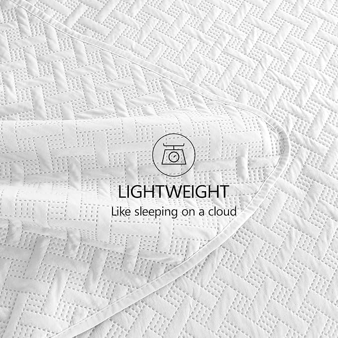 FLYMME White Twin Quilt Bedding Set Thin Lightweight Bedspreads,Modern Style Geometric Weave Stripe Pattern,Soft Microfiber Bed Coverlet for All Season (1 Quilt, 1Sham)