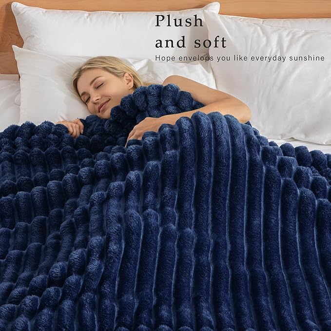 Exclusivo Mezcla Striped California King Size Fleece Blanket for Bed | Soft Breathable Cozy Bed Blankets, Lightweight Plush Fluffy Fuzzy Jacquard Decorative Blankets