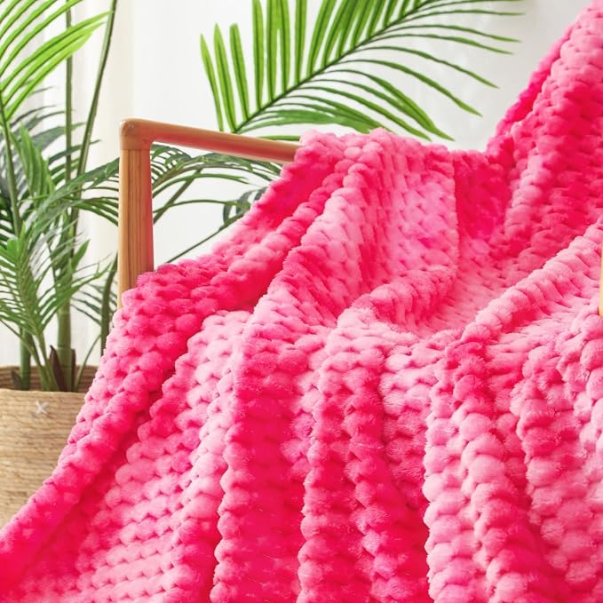 Exclusivo Mezcla Large 3D Fleece Throw Blanket for Couch, Tie-dye Pink | Extra Soft Fuzzy Plush Lightweight Throws, Cozy Fluffy Decorative Blankets for All Seasons, 50x70 Inches
