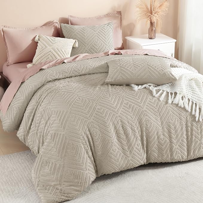 Litanika Oversized Queen Comforter Set, 3 Pcs Tufted Boho Bedding Set | Oatmeal Farmhouse Shabby Chic Vintage Bohemian Textured Aesthetic Soft Fluffy Lightweight Breathable All Season Bed Set