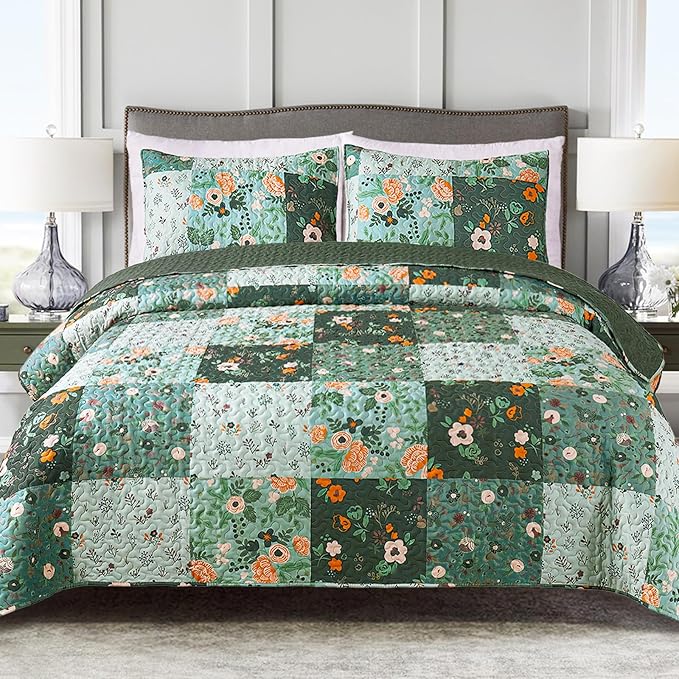 Exclusivo Mezcla Reversible Boho Quilts Queen Size Green | Lightweight Soft Bedspreads, All Season Patchwork Coverlet Bedding Set, Printed Floral Pattern, 1 Quilt and 2 Pillow Shams