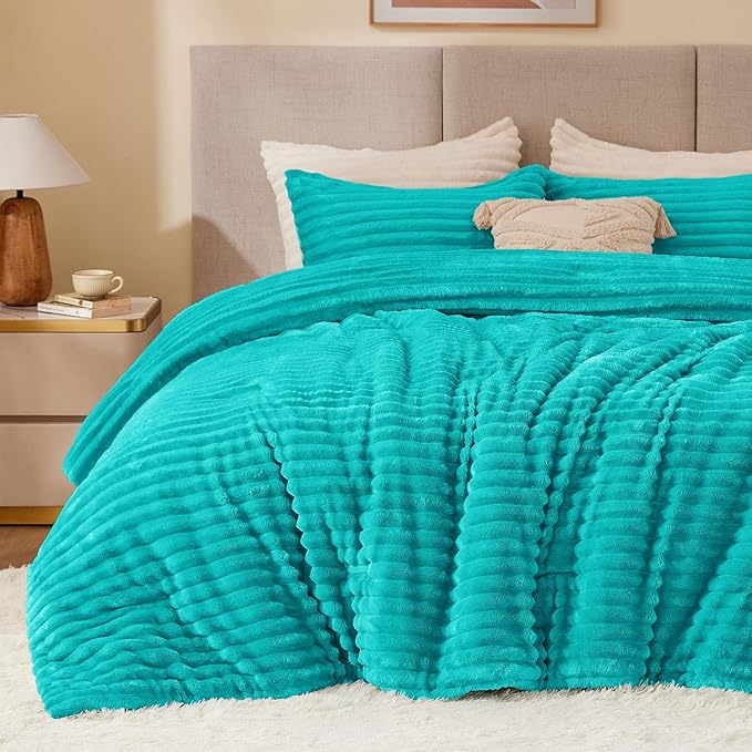 BEDELITE Fleece King Comforter Set, Fluffy Bed Set, Teal | Super Soft & Warm Bedding, Luxury Fuzzy Faux Fur Comforter for Winter, Heavy Plush Bedding, with 2 Pillowcases