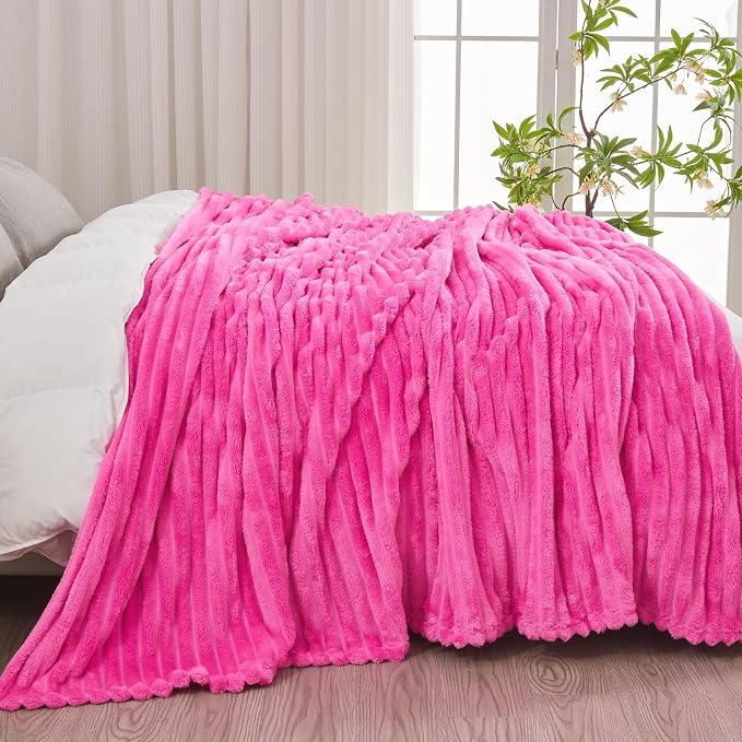 NEWCOSPLAY Fleece Ribbed Cozy King Blanket for Couch, Hot Pink, 90"x110" | Premium Silky Flannel Blanket, Soft Lightweight Fluffy Throw Blanket for Bed Sofa Decor, Gift for All Season Use