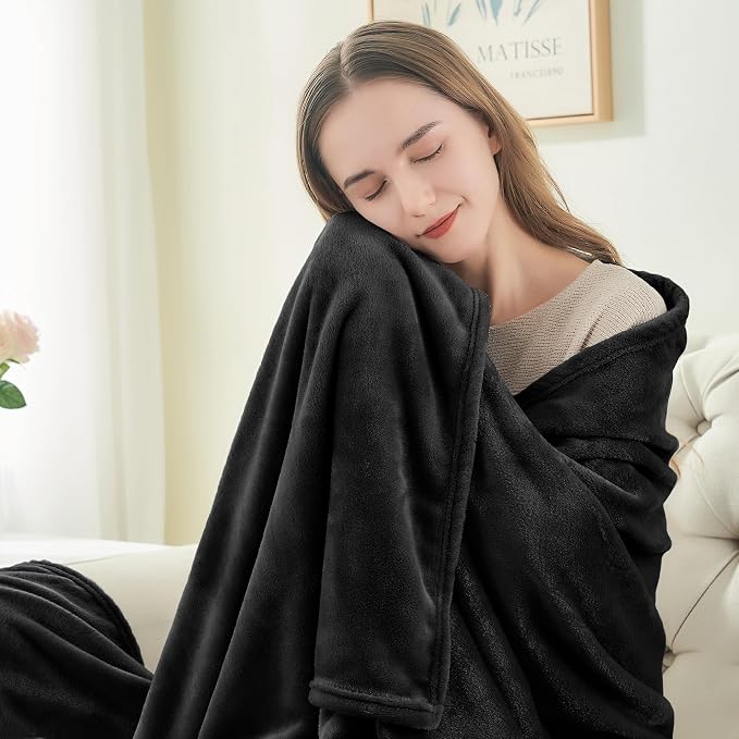 BEDELITE Fleece Blanket Soft Plush Queen Size Bed Blanket Black 90"x90" | Ultra Soft Fleece, Plush Microfiber, Lightweight Warmth, All Season Comfort, Fade Resistant, Machine Washable,Perfect for Bed