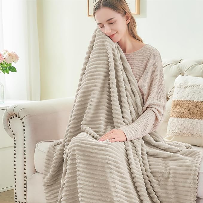 BEDELITE 3D Ribbed Jacquard Linen Fleece Twin Blanket for Couch, 60x80 Inch | Soft Warm Fluffy Blanket for Bed Sofa College Dorm Room Decor, Luxury Cozy Plush Birthday Gifts for Women Girls, Lightweight