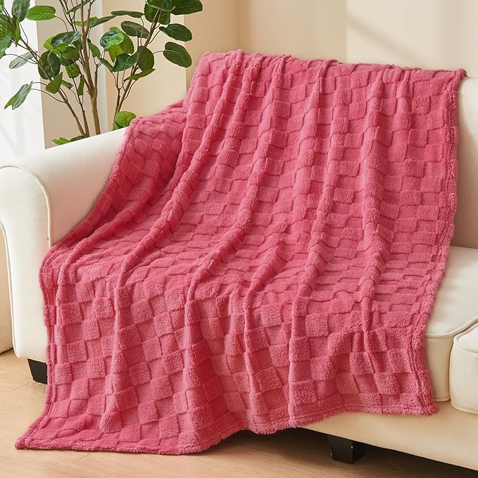 NEWCOSPLAY 3D Checkered Flannel Queen Blanket, Coral Pink, 90"x90" | Super Soft Cute Lightweight Decorative Premium Silky Fleece Blanket for Couch Sofa Bed, Gift for Women Men, All Season Use