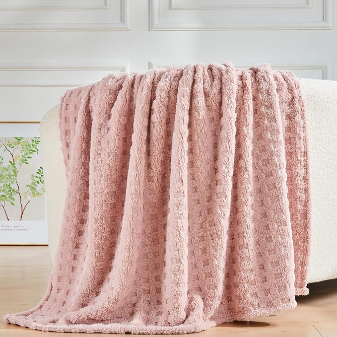 NEWCOSPLAY 3D Waffle Checkered Flannel Throw Blanket, Pink, 50"x70" | Super Soft Cute Lightweight Decorative Premium Silky Fleece Blanket for Couch Sofa Bed, Gift for Women Men, All Season Use