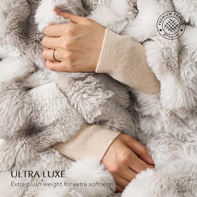 EverGrace Faux Rabbit Fur Bubble Throw Blanket, 60"x80", Light Grey | Ultra Soft, Luxury Faux Rabbit Fur Throw, Thick Warm Bubble Blanket, Cozy Fluffy Reversible, for Bed, Couch, Chair, Sofa