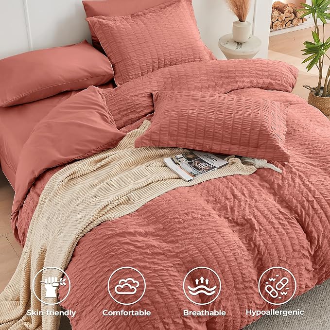 HYMOKEGE Coral Oversized Queen Comforter Set Seersucker 7 Pieces, All Season Luxury Bed in a Bag for Bedroom, Bedding Set with Comforter, Sheets, Pillowcases & Shams