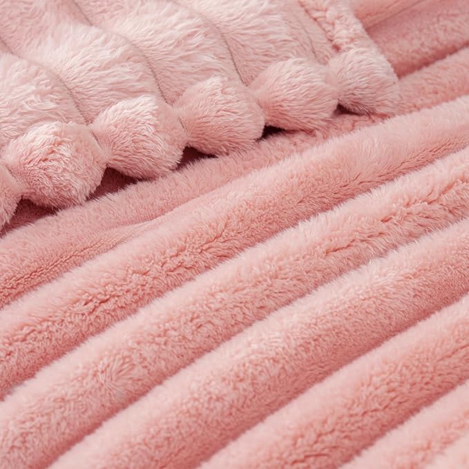 Exclusivo Mezcla Striped California King Size Fleece Blanket for Bed | Soft Breathable Cozy Bed Blankets, Lightweight Plush Fluffy Fuzzy Jacquard Decorative Blankets