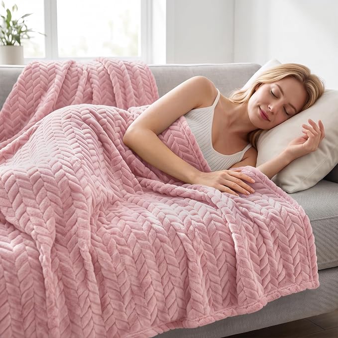 Exclusivo Mezcla Soft Fleece Bed Blanket King Size, 90”x104”, Pink | Cozy Fluffy Lightweight Blankets for Summer, Decorative Plush Flannel Throws for Living Room, Bedroom with Leaves Pattern