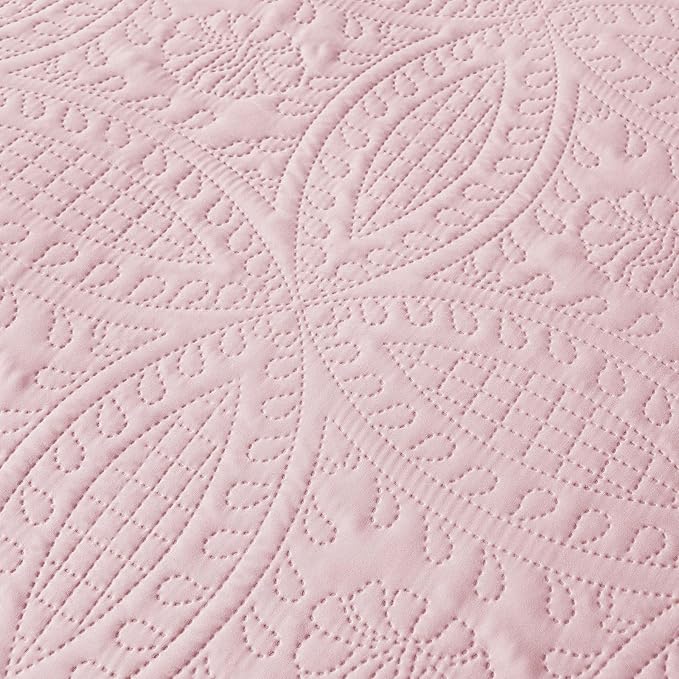 akkialla 118"x106" Pink California King Quilt Set, Oversized Floor-Length Bedspread, Modern Coin Pattern Microfiber Coverlet, 3-Piece All Season Bedding with 2 Pillow Shams