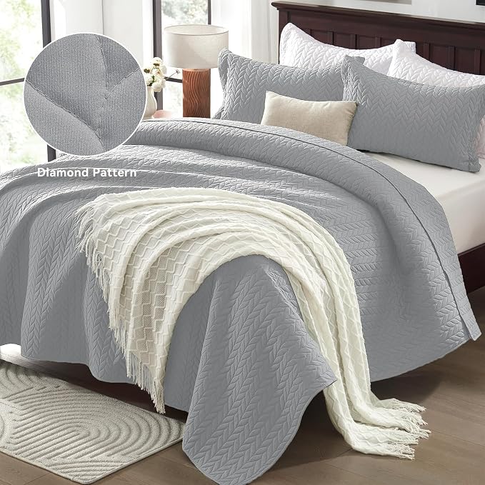 SunStyle Home Queen Quilt Bedding Set, Lightweight Bedspreads,Light Grey | Soft Coverlet With 2 Pillow Shams,Morden Style Quilts for All Season, Suitable for Bed,Couch,Bedroom,Guest Room,90"X96"