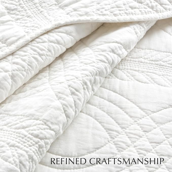 100% Cotton Scallop Quilt Set, King Size, Bright White | Scalloped Border, Timeless Chic Aesthetic, All-Season Comfort, Perfect French Country Bedroom Decor, 3 Piece Set with 2 Shams