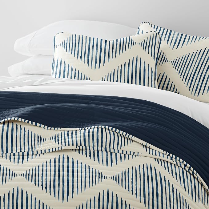 Merit Linens Soft Quilt Coverlet Bedding Set - Pattern/Solid Reversible - Full/Queen Navy