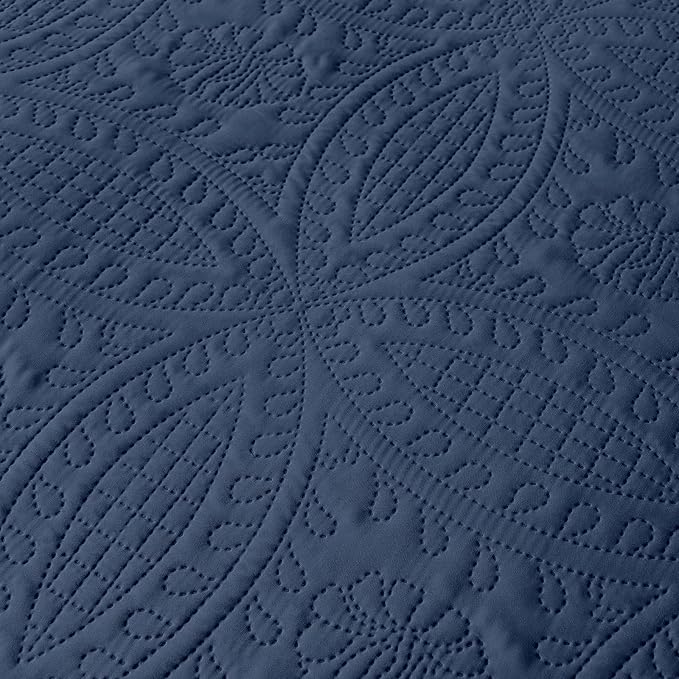 akkialla 118"x106" Navy California King Quilt Set, Oversized Floor-Length Bedspread, Modern Coin Pattern Microfiber Coverlet, 3-Piece All Season Bedding with 2 Pillow Shams