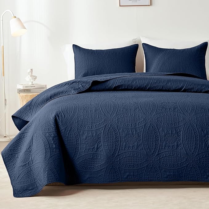 akkialla Navy Twin Quilt Set, Ultrasonic Lightweight Bedspread Coverlet for Modern Minimalist Bedroom, Soft Microfiber Coin Pattern Bedding, 2-Piece (1 Quilt, 1 Pillow Sham) | Breathable fabric