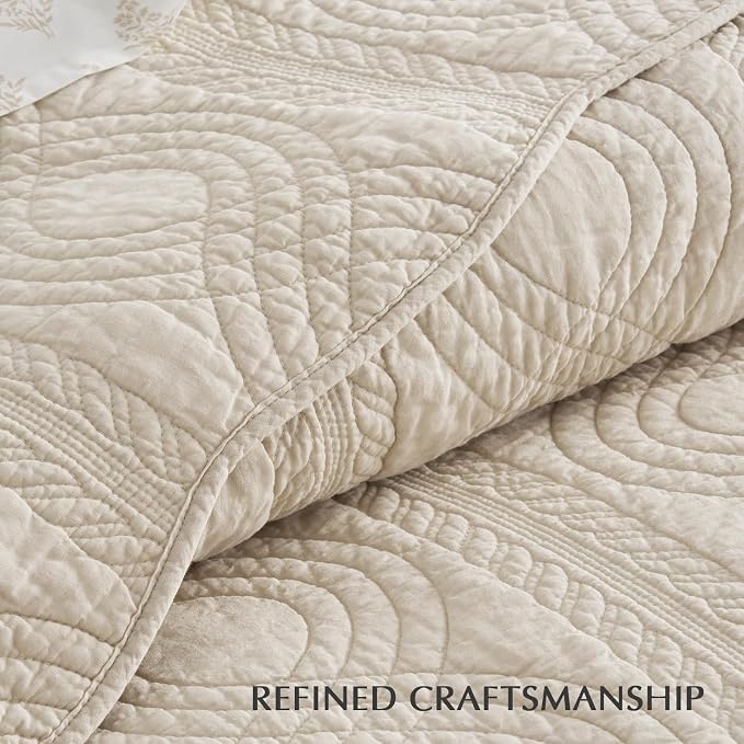 100% Cotton Scallop Quilt Set, Queen Size, Flax Beige | Scalloped Border, Timeless Chic Aesthetic, All-Season Comfort, Perfect French Country Bedroom Decor, 3 Piece Set with 2 Shams
