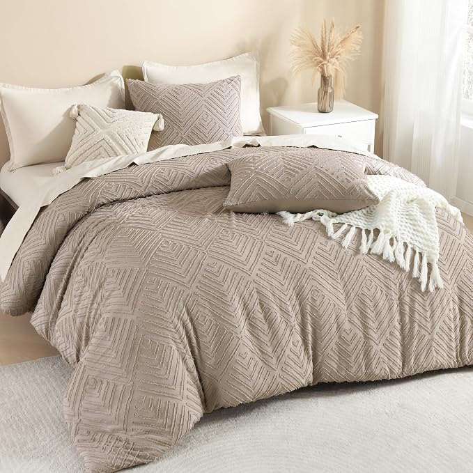 Litanika Super King Plus Comforter Set, 3 Pcs Tufted Boho Bedding Set | Light Coffee Farmhouse Shabby Chic Vintage Bohemian Textured Aesthetic Soft Fluffy Lightweight Breathable All Season Bed Set