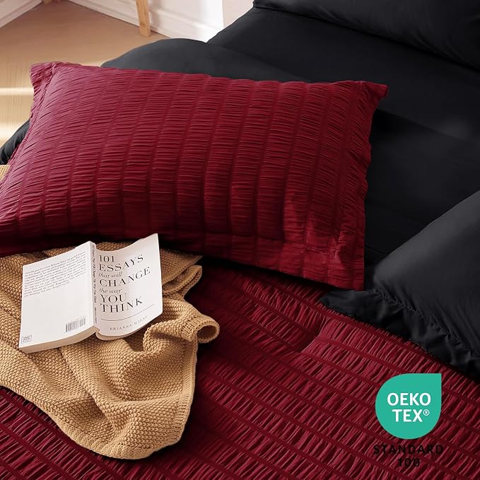 5 Pieces Twin Comforter Set, Seersucker Bed in a Bag Twin Size, All Season Luxury Bedding Set with Comforter, Flat Sheet, Fitted Sheet, Pillowcase & Sham, Red & Black