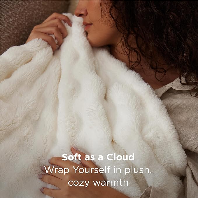 Bedsure 3D Fleece Bubble Blanket for Couch - GentleSoft White Throw Blanket for Sofa Bed Room Decor - Luxury Soft Cozy Gifts for Women, Lightweight, All Seasons, Off White, 50"×70"