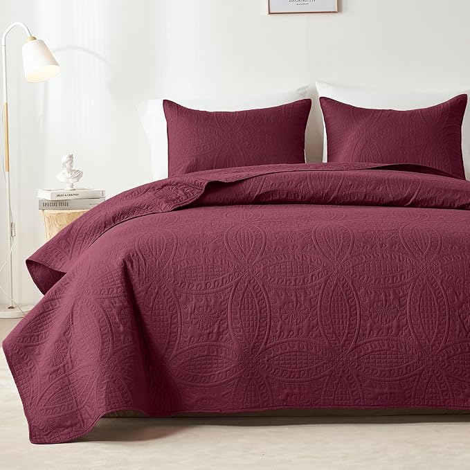 akkialla 118"x106" Burgundy California King Quilt Set, Oversized Floor-Length Bedspread, Modern Coin Pattern Microfiber Coverlet, 3-Piece All Season Bedding with 2 Pillow Shams