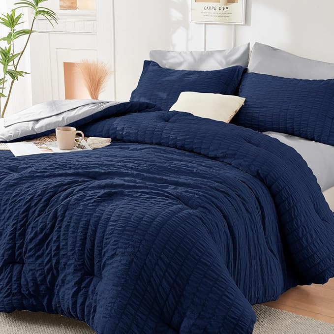 HYMOKEGE Navy Blue/Light Grey Oversized King Comforter Set Seersucker 7 Pieces, All Season Luxury Bed in a Bag for Bedroom, Bedding Set with Comforter, Sheets, Pillowcases & Shams