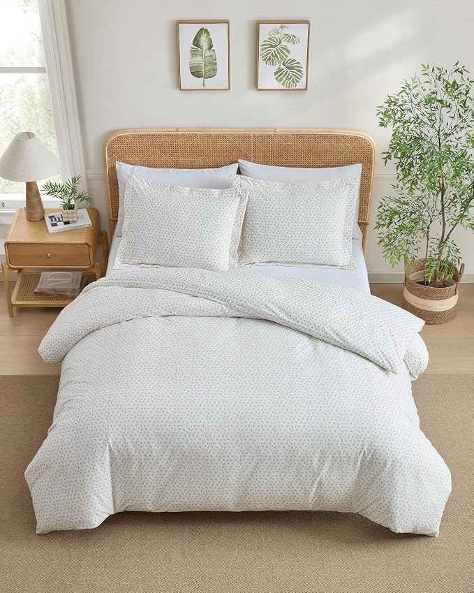 Duvet Cover Queen Size - Floral Duvet Cover - 3 Piece - Petite Garden | Soft Floral Duvet Cover 90 x 90 with 2 Pillow Shams, Zipper Closures & Ties, Floral Bedding for Women, Men, Kids & Teens