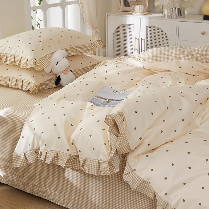 mixinni Floral Duvet Cover Set Full Size – 100% Cotton 3-Piece Bedding Set with Ruffled Trim, Reversible Vintage Beige Gingham & Strawberry Print, Soft Aesthetic Duvet Cover with Zipper Closure