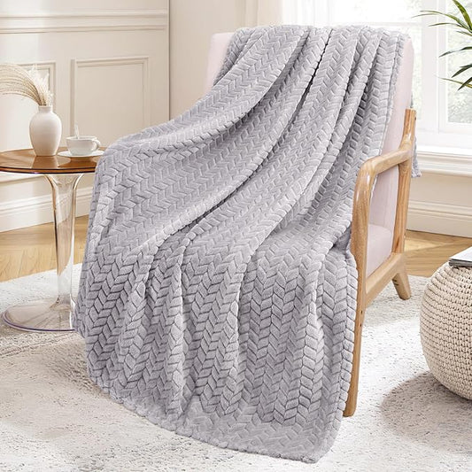 Exclusivo Mezcla Fleece Throw Blanket for Couch Sofa, 50”x70”, Light Grey | Oversized Soft Cozy Fluffy Blankets for Summer, Decorative Plush Flannel Throws for Living Room, Bedroom with Leaves Pattern