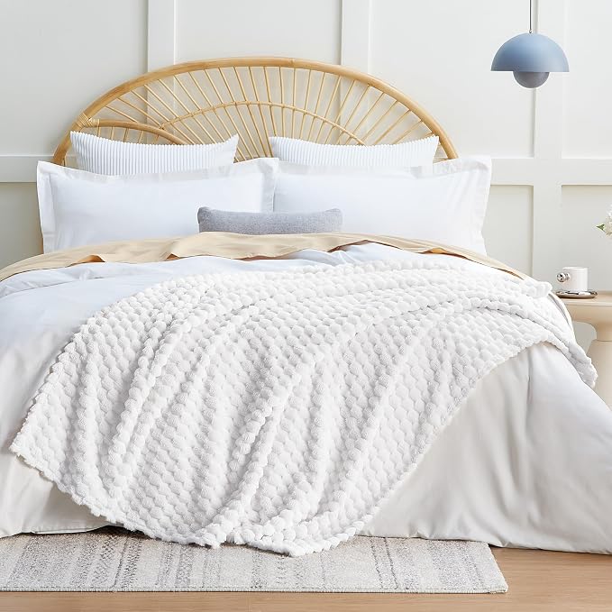 EXQ Home Gentle Soft Fleece Throw Blanket – Cozy Lightweight 3D Imitation Turtle Shell Jacquard Blanket for Couch Bed – All-Season Warm Fuzzy Flannel Blanket for Women Mom Her Gifts(50"x60",White)