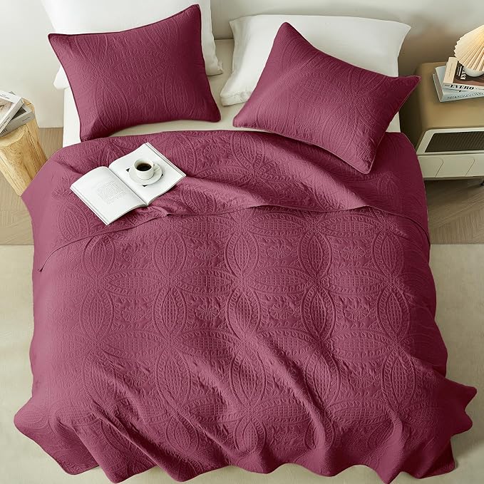 akkialla Burgundy Twin Quilt Set, Ultrasonic Lightweight Bedspread Coverlet for Modern Minimalist Bedroom, Soft Microfiber Coin Pattern Bedding, 2-Piece (1 Quilt, 1 Pillow Sham) | Breathable fabric
