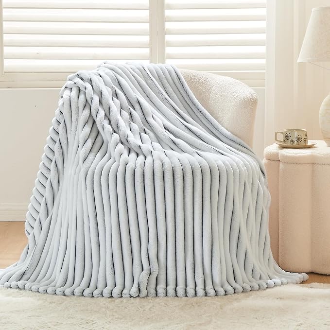 NEWCOSPLAY Fleece Ribbed Cozy Twin Blanket for Couch, Black White, 60"x80" | Premium Silky Flannel Blanket, Soft Lightweight Fluffy Throw Blanket for Bed Sofa Decor, Gift for All Season Use