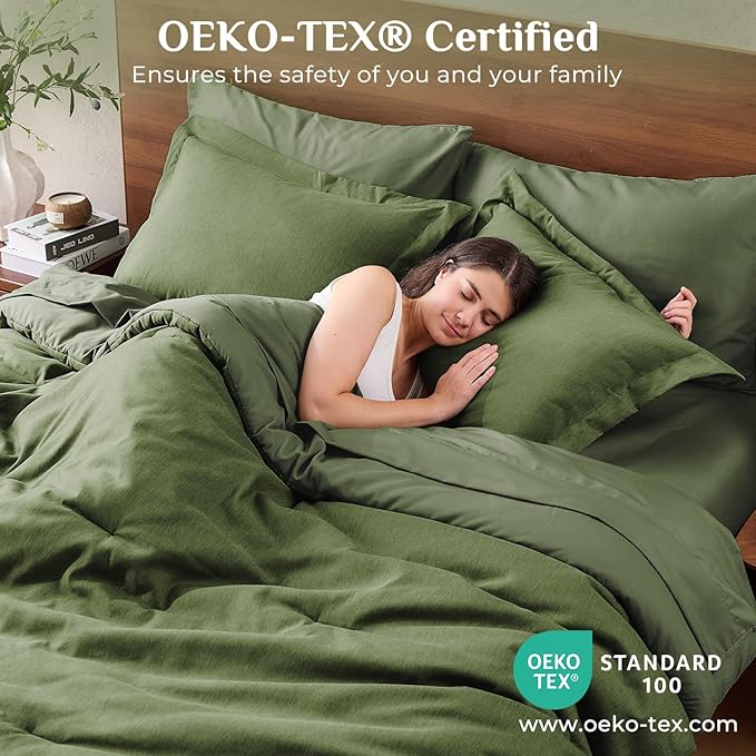 JOLLYVOGUE Queen Comforter Set 7 Pieces Dark Green, Cationic Dyeing Bed in a Bag Queen, Double-Tone Bedding Set with Down Alternative Comforter, Sheets, Pillowcases & Shams