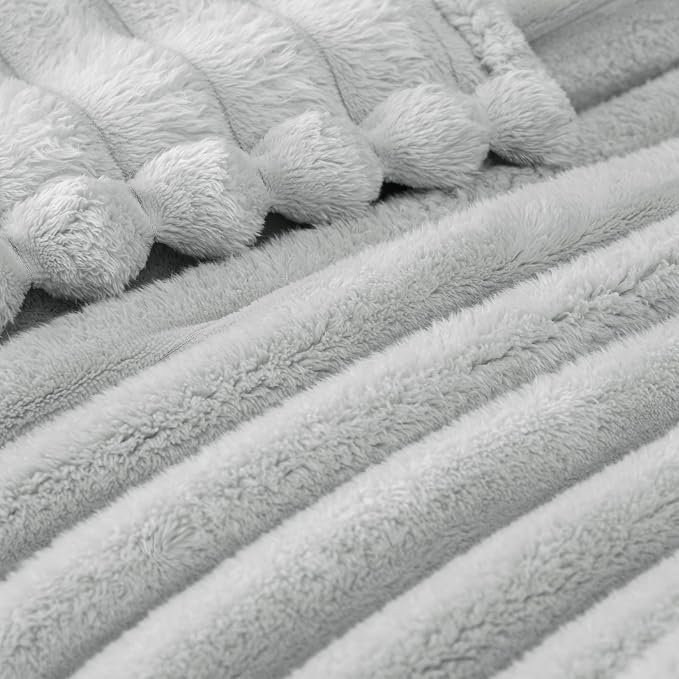 Exclusivo Mezcla Striped Fleece Throw Blanket for Couch, Sofa, Bed, 50"x60" | Soft Breathable Cozy Bed Blankets, Lightweight Plush Fluffy Fuzzy Jacquard Decorative Blankets