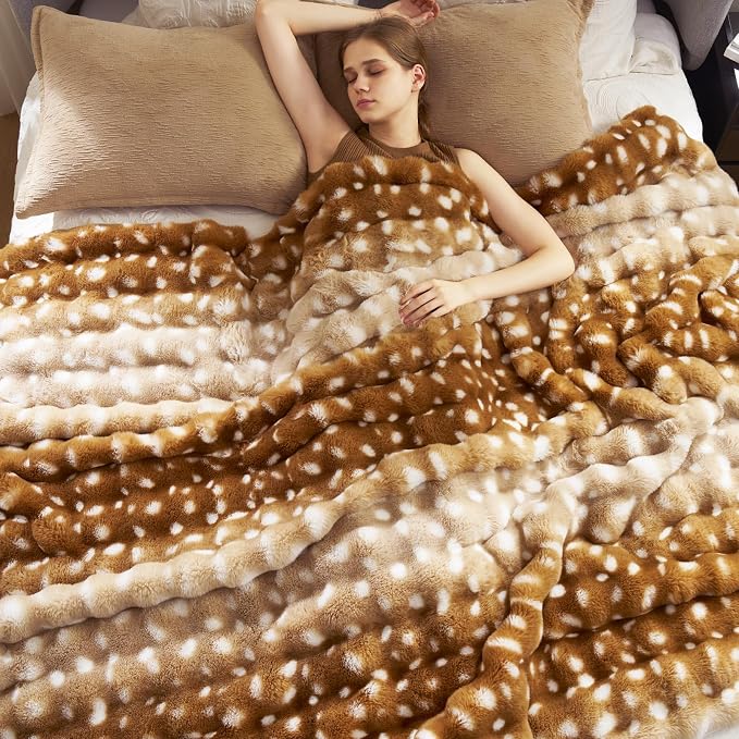 Cozy Bliss Deer Print Faux Fur Throw for Couch, Fuzzy Soft Plush Thick Bubble Blanket for Sofa Bedroom Living Room, 60x80 Inches