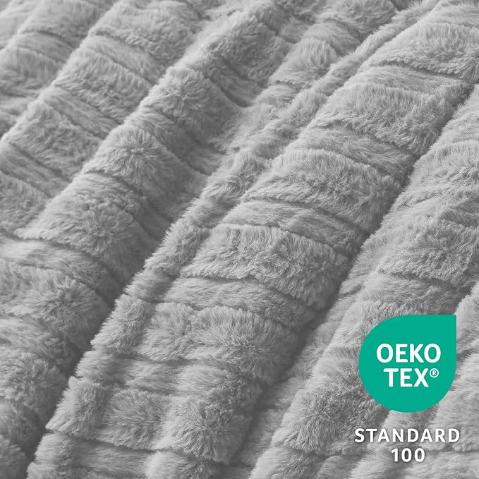 BEDELITE Faux Fur Queen Comforter Set, Fluffy Bed Set, Light Grey | Super Soft & Warm, Luxury Fuzzy Cozy Comforter for Winter, Heavy Plush Bed set, with 2 Pillowcases