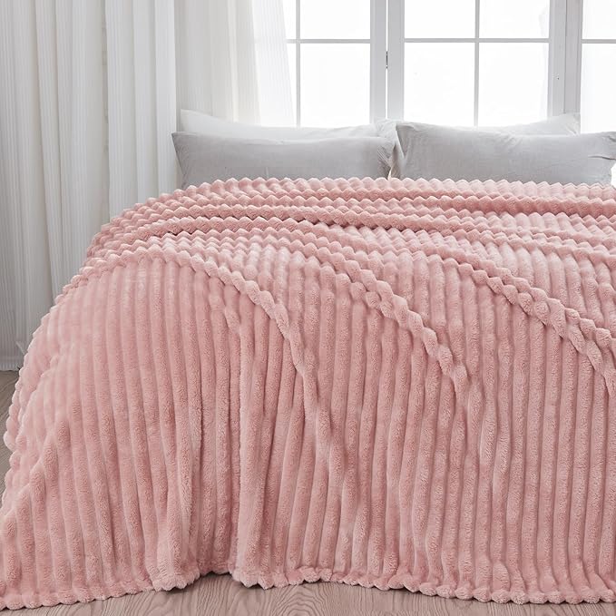 NEWCOSPLAY Fleece Ribbed Cozy King Blanket for Couch, Pink, 90"x110" | Premium Silky Flannel Blanket, Soft Lightweight Fluffy Throw Blanket for Bed Sofa Decor, Gift for All Season Use