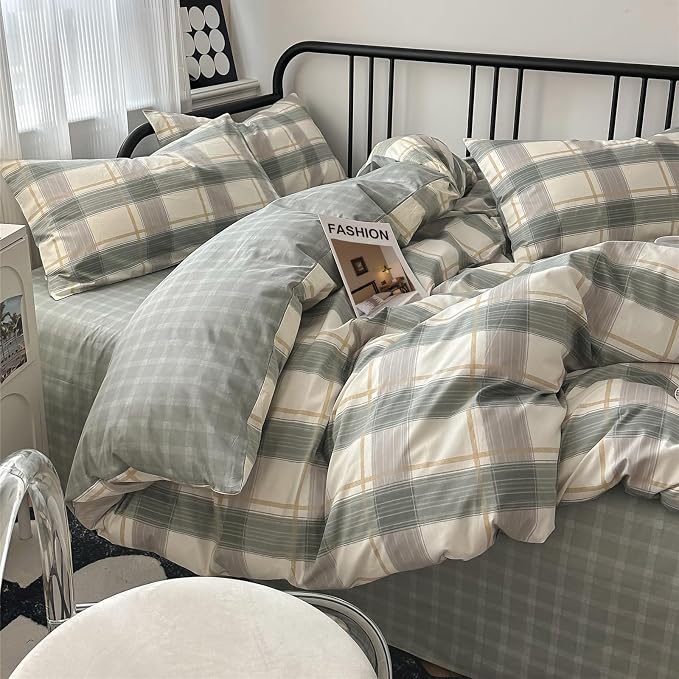 Plaid King Comforter Set Geometric Plaid Grid Comforter Set Fluffy Microfiber Bedding Comforter Farmhouse Checkered Comforter Set for All Season 3 Piece Plaid Bedding Comforter Set King Size Bed Set