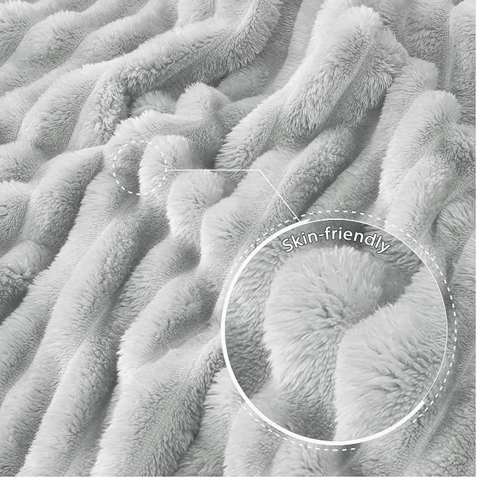 Exclusivo Mezcla Striped Fleece Throw Blanket for Couch, Sofa, Bed, 50"x60" | Soft Breathable Cozy Bed Blankets, Lightweight Plush Fluffy Fuzzy Jacquard Decorative Blankets