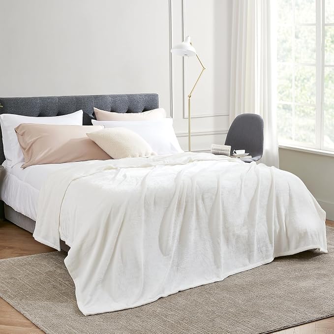Hansleep Queen White Fleece Blanket, Soft Flannel Bed Blanket | Fuzzy Cozy Blanket 90x90 Inches, Multi-use for Bed, Sofa, Couch, Travel, Camping, All Season Warm Lightweight Cover