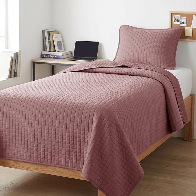 Southshore Fine Living, Inc. Twin Quilt Bedding Set, Soft Brushed Microfiber Quilt, Twin Coverlet Bedspread, Wrinkle & Pet Hair Resistant Bedding, Easy Care, with 1 Pillow Sham, Lavender