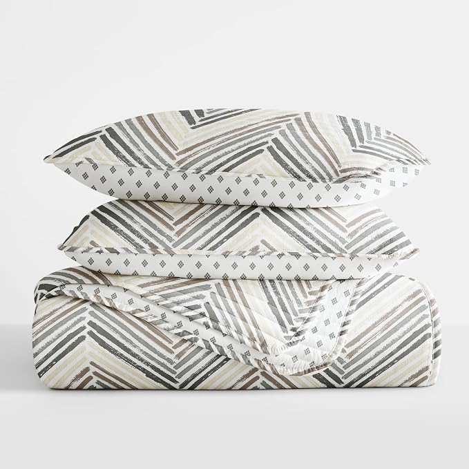 Merit Linens Soft Quilt Coverlet Bedding Set - Reversible Patterns - King/Cal-King Light Gray