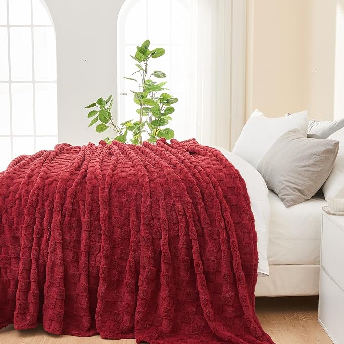 NEWCOSPLAY 3D Checkered Flannel Throw Blanket, Red Checkered, 50"x70" | Super Soft Cute Lightweight Decorative Premium Silky Fleece Blanket for Couch Sofa Bed, Gift for Women Men, All Season Use