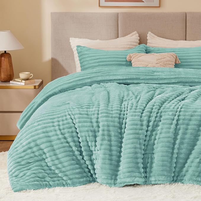 BEDELITE Fleece Twin/Twin XL Comforter Set, Fluffy Bed Set, Haze Blue | Super Soft & Warm Bedding, Luxury Fuzzy Faux Fur Comforter for Winter, Heavy Plush Bedding, with 1 Pillowcase
