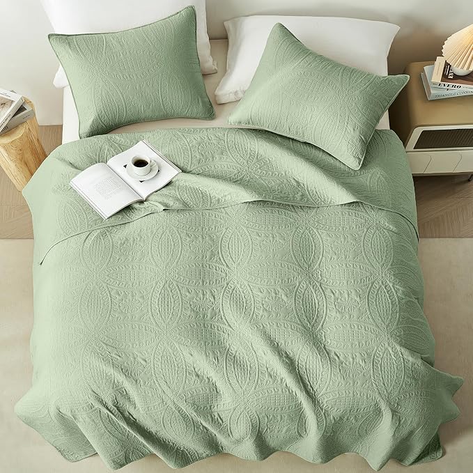 akkialla Twin Quilt Bedding Set,Sage Green Ultrasonic Quilt Set,Lightweight Soft Bedspread Coverlet,Modern Style Coin Pattern Bed Cover for All Seasons,2 Piece(1 Quilt,1 Pillow Sham)