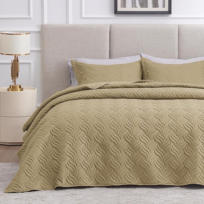 Love's cabin Quilts for Queen Bed Camel Bedspreads Bedding Set - Summer Lightweight Bedspread Comforter - Wave Pattern Bedding Coverlet for All Season - 3 Pieces (1 Quilt, 2 Pillow Shams)