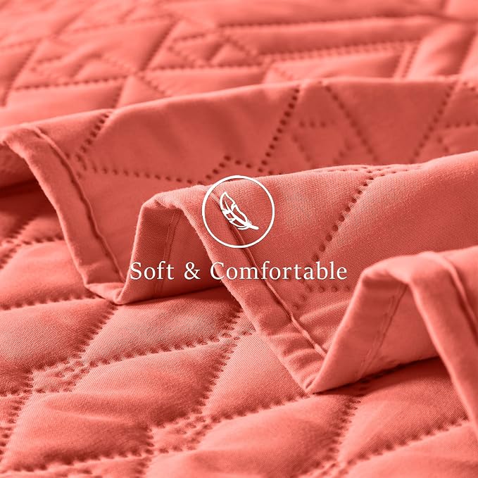 akkialla Full/Queen Size Quilt Bedding Set,Coral Lightweight Microfiber Soft Bedspread,Modern Style Geoetric Pattern Coverlet Set for All Seasons,3 Piece(1 Quilt,2 Pillow Shams)