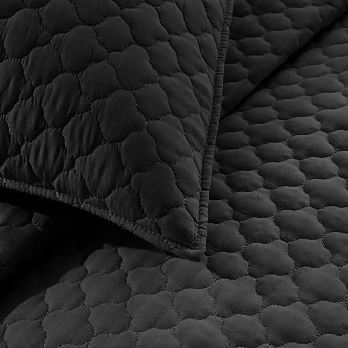 HORIMOTE HOME Quilt Set Twin Size, Black Bedspread with Clouds Pattern, Soft Coverlet Set Lightweight Microfiber Quilted Bedspread for All Season, Includes 1 Quilt and 1 Pillow Sham