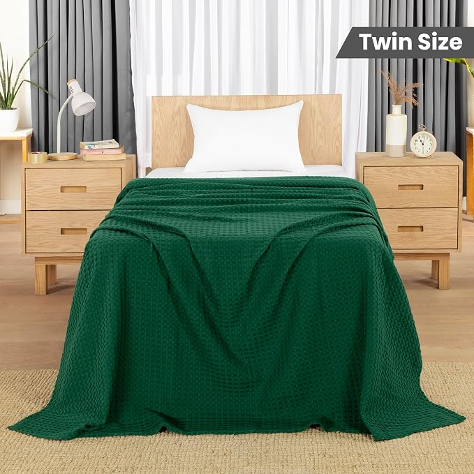 Utopia Bedding 100% Cotton Waffle Blanket Twin Forest Green, 90x72 Inch | Lightweight Breathable Cozy Summer Bed Blanket Home Decor Gift for Women and Men